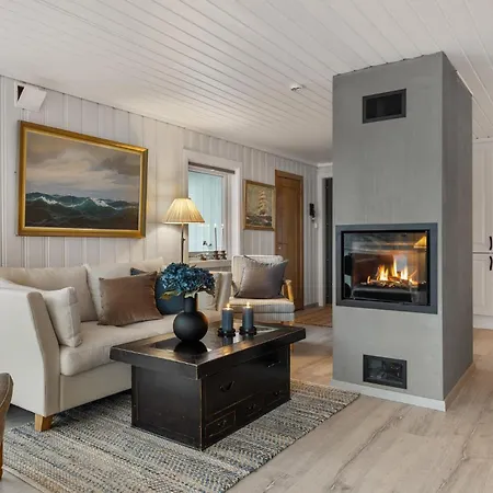 Gorgeous In With Wifi *