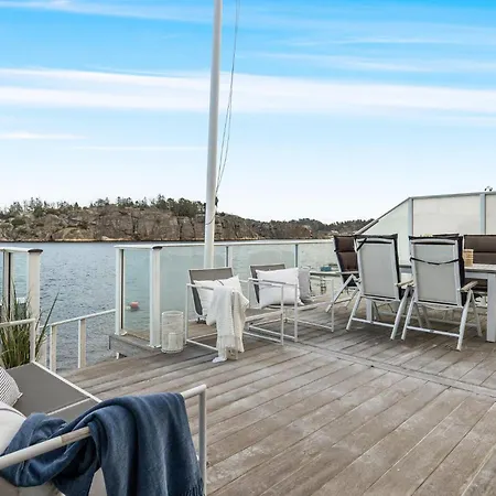 Gorgeous In With Wifi