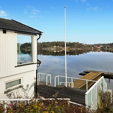 Gorgeous In With Wifi *